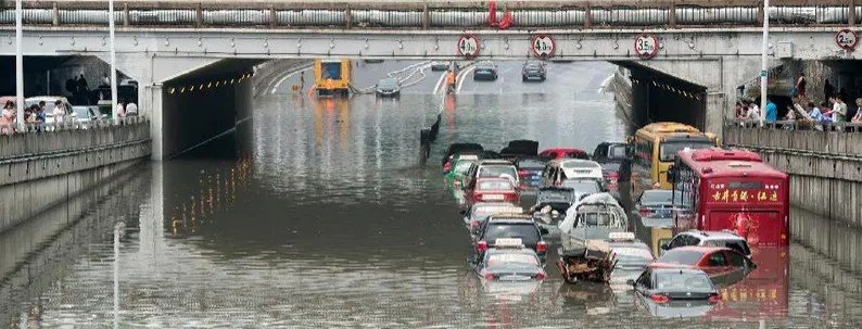 發生道路積水時磁致伸縮液位傳感器的重要性